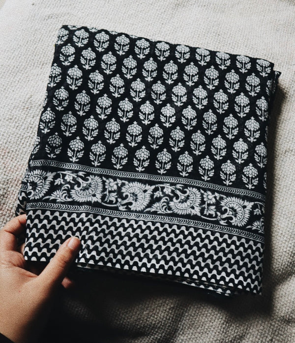 Monochrome Chiffon Sari 2