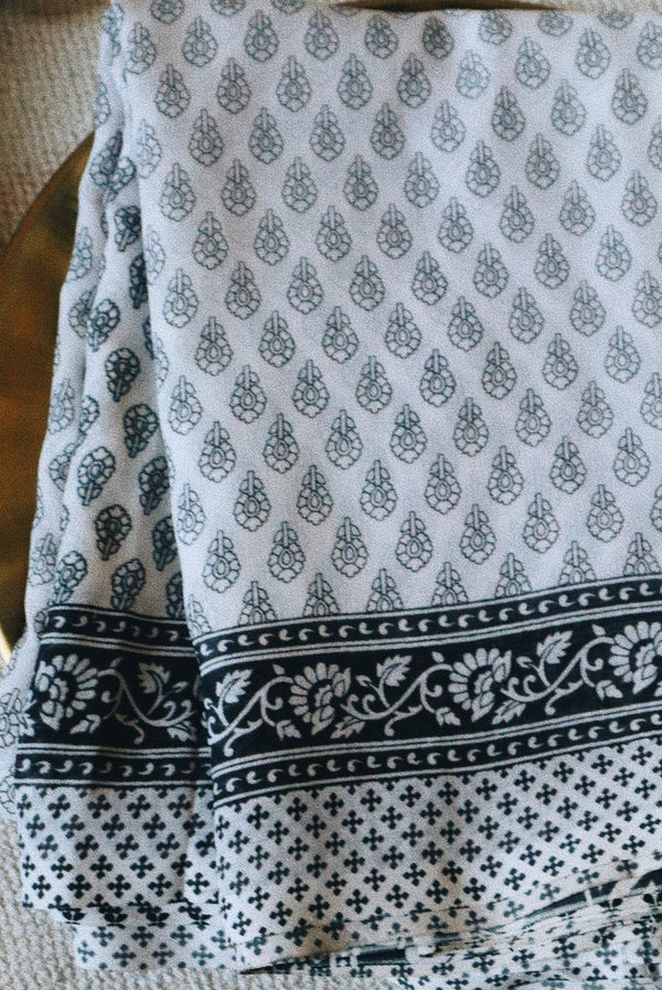 Monochrome Chiffon Sari (white and black)