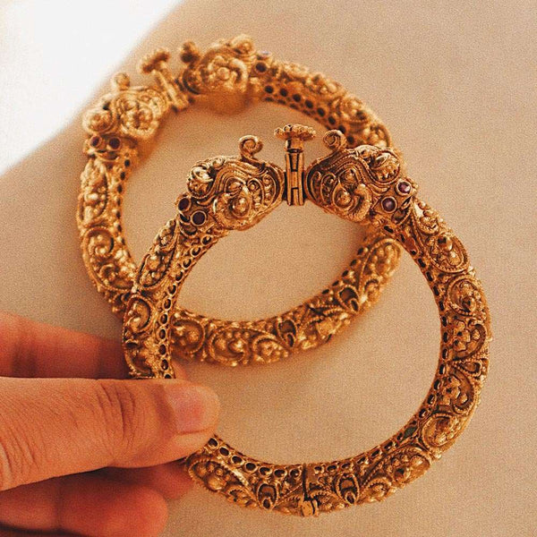 Jodha bangle pair