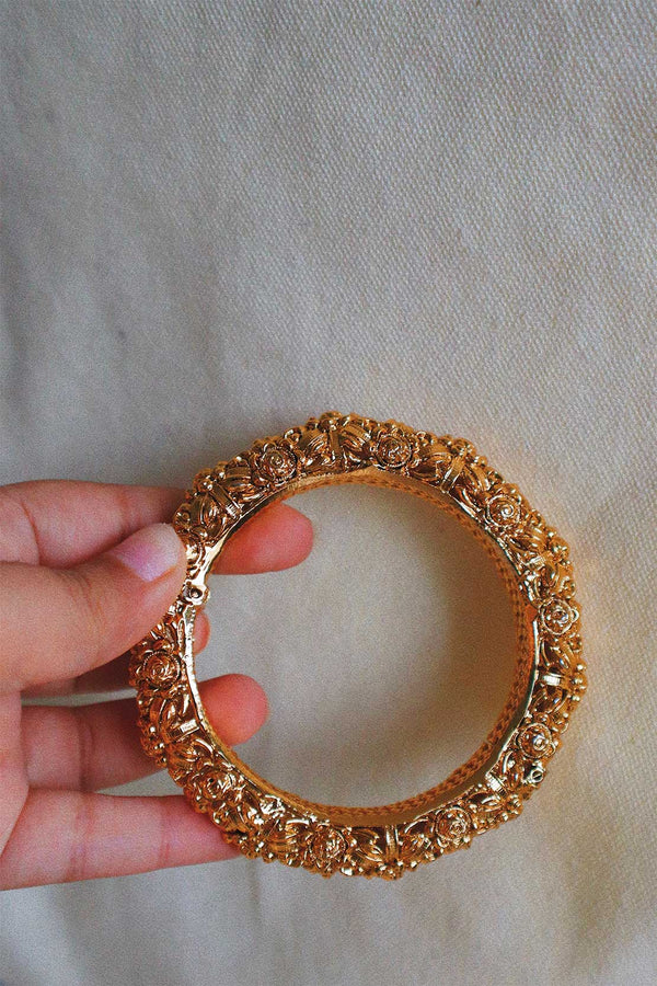 Leena Bangle