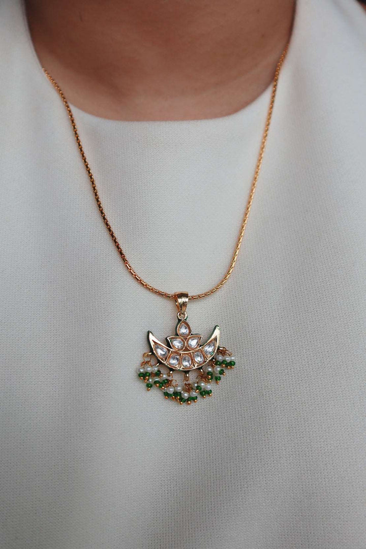 Chand Tara Necklace